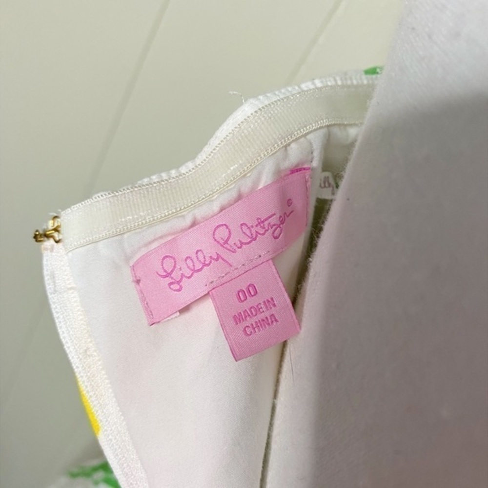 LILLY PULITZER Strapless Dress in Daffodil Print with Lace Detailing - Picture 4 of 11